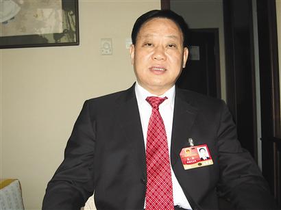 袁泽:加快新疆稀有金属发展做好国家战略物资储备