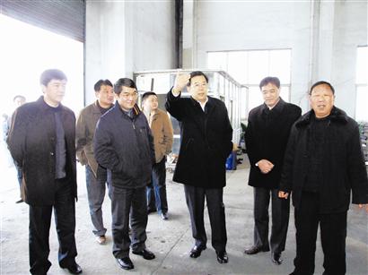 常务副省长孙志刚在阜阳市委书记,市人大常委会主任宋卫平,市委副书记