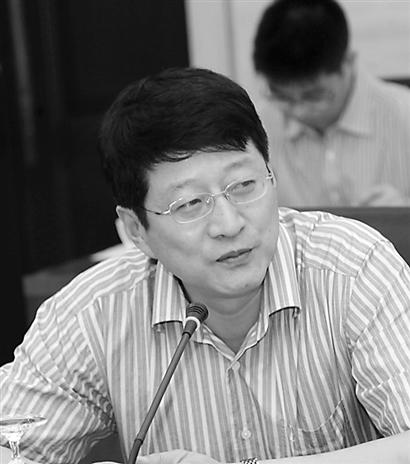 山铝工程拓市场转方式调结构谋发展
